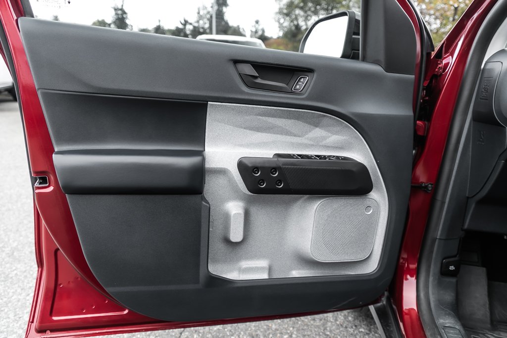 2025 Ford Maverick XLT in Nanaimo, British Columbia - 13 - w1024h768px