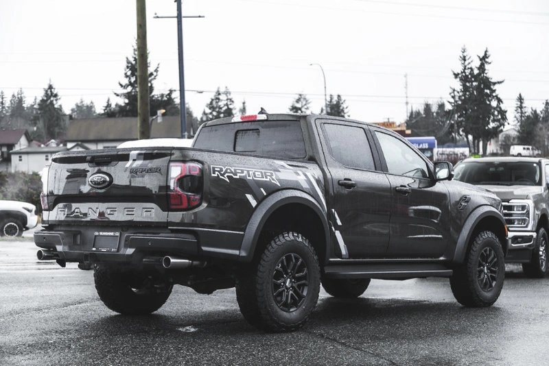 2025 Ford Ranger Raptor in Nanaimo, British Columbia - 17 - w1024h768px