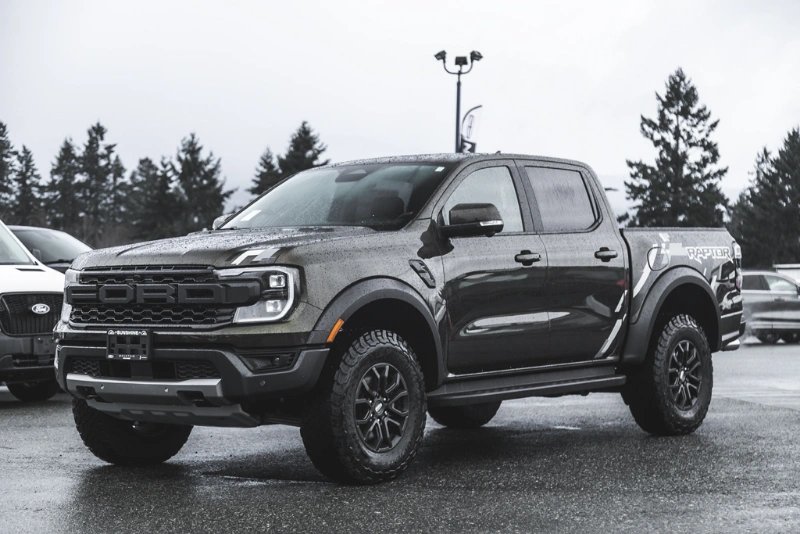 2025 Ford Ranger Raptor in Nanaimo, British Columbia - 7 - w1024h768px