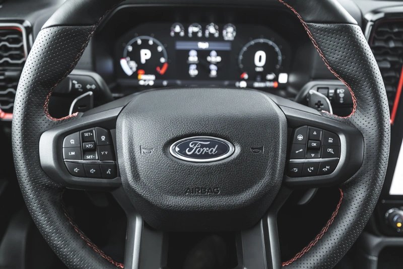 2025 Ford Ranger Raptor in Nanaimo, British Columbia - 42 - w1024h768px