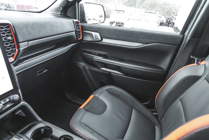 2025 Ford Ranger Raptor in Nanaimo, British Columbia - 53 - w1024h768px