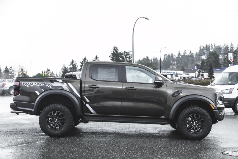 2025 Ford Ranger Raptor in Nanaimo, British Columbia - 18 - w1024h768px