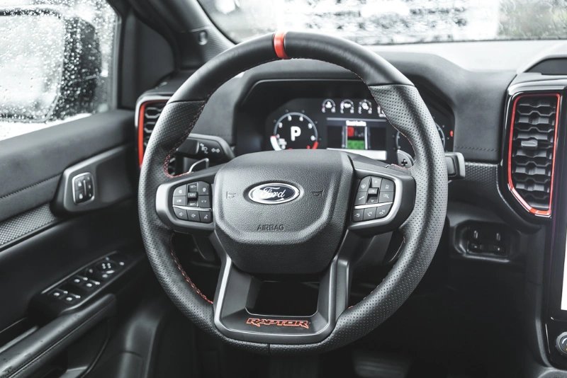 2025 Ford Ranger Raptor in Nanaimo, British Columbia - 34 - w1024h768px