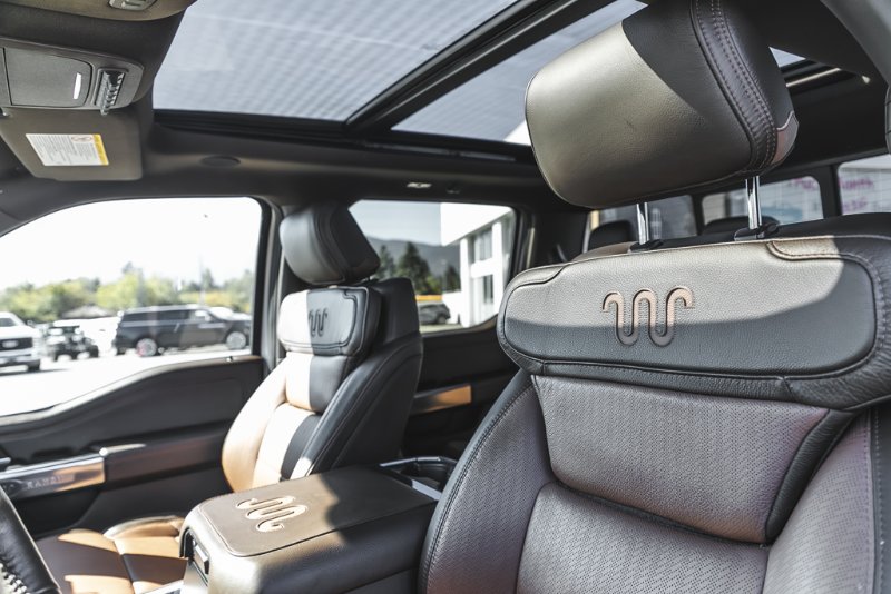 2025 Ford Super Duty F-450 DRW King Ranch in Nanaimo, British Columbia - 30 - w1024h768px