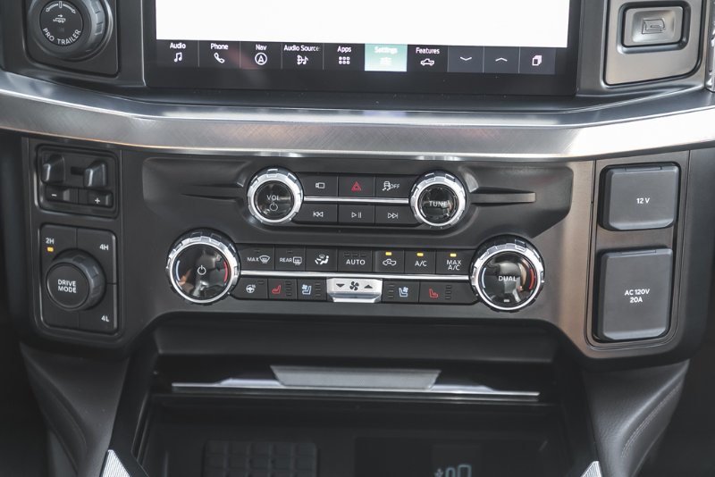 2025 Ford Super Duty F-450 DRW King Ranch in Nanaimo, British Columbia - 36 - w1024h768px