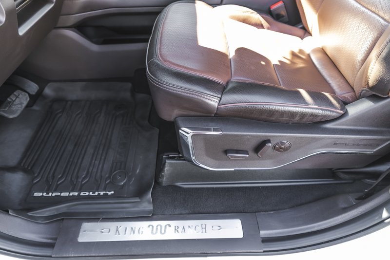 2025 Ford Super Duty F-450 DRW King Ranch in Nanaimo, British Columbia - 28 - w1024h768px