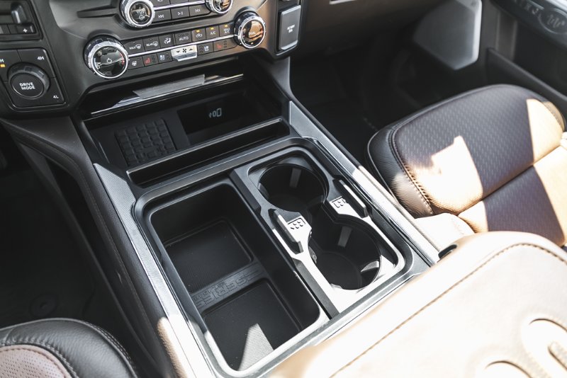 2025 Ford Super Duty F-450 DRW King Ranch in Nanaimo, British Columbia - 47 - w1024h768px
