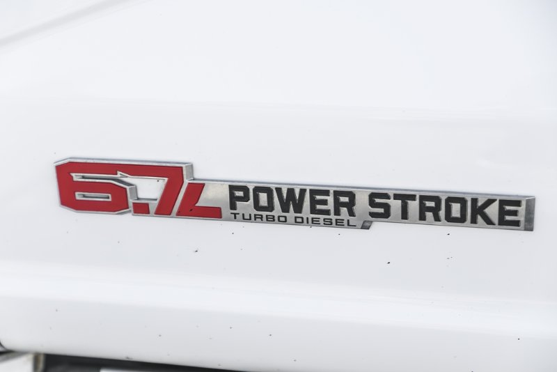2025 Ford Super Duty F-450 DRW King Ranch in Nanaimo, British Columbia - 8 - w1024h768px