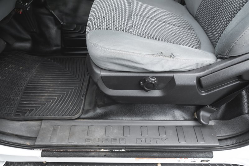2012 Ford Super Duty F-550 DRW XLT in Nanaimo, British Columbia - 26 - w1024h768px