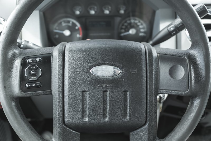 2012 Ford Super Duty F-550 DRW XLT in Nanaimo, British Columbia - 32 - w1024h768px