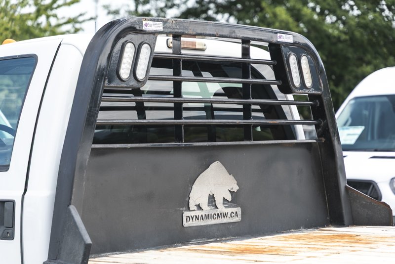 2012 Ford Super Duty F-550 DRW XLT in Nanaimo, British Columbia - 8 - w1024h768px