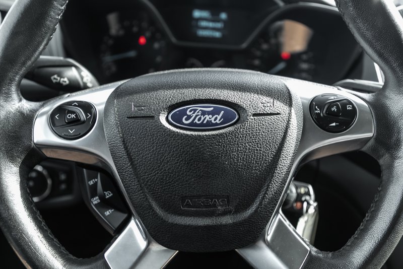 2018 Ford Transit Connect Van XLT in Nanaimo, British Columbia - 25 - w1024h768px