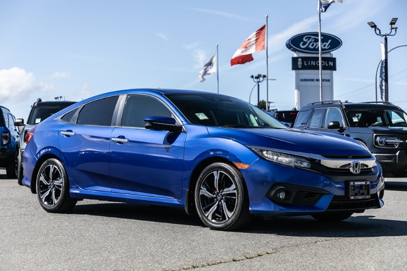 2016 Honda Civic Sedan Touring in Nanaimo, British Columbia - 1 - w1024h768px