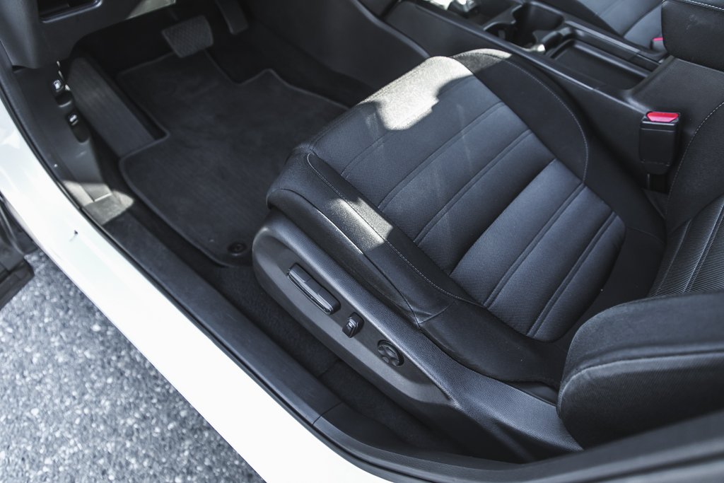2018 Honda CR-V EX in Nanaimo, British Columbia - 15 - w1024h768px