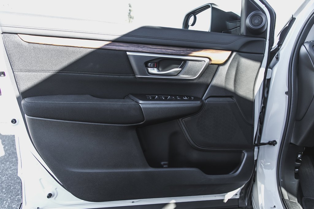 2018 Honda CR-V EX in Nanaimo, British Columbia - 11 - w1024h768px