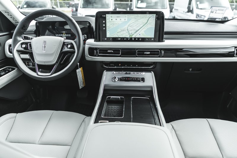 2026 Lincoln Aviator Premiere in Nanaimo, British Columbia - 26 - w1024h768px
