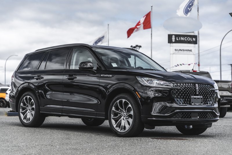 2026 Lincoln Aviator Premiere in Nanaimo, British Columbia - 1 - w1024h768px