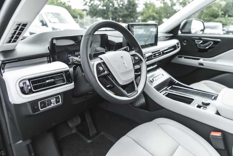 2026 Lincoln Aviator Premiere in Nanaimo, British Columbia - 17 - w1024h768px