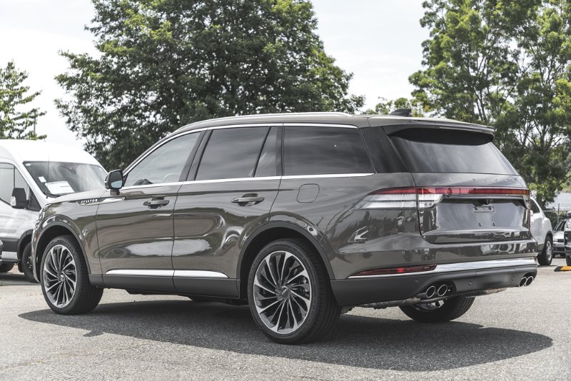 2026 Lincoln Aviator Reserve in Nanaimo, British Columbia - 8 - w1024h768px