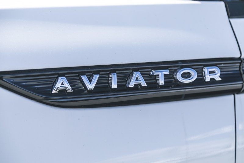 2026 Lincoln Aviator Premiere in Nanaimo, British Columbia - 5 - w1024h768px