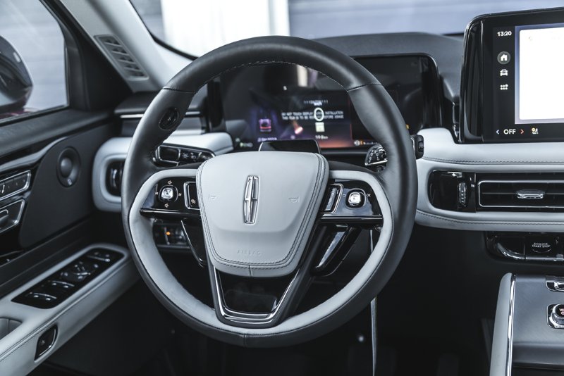 2026 Lincoln Aviator Premiere in Nanaimo, British Columbia - 26 - w1024h768px