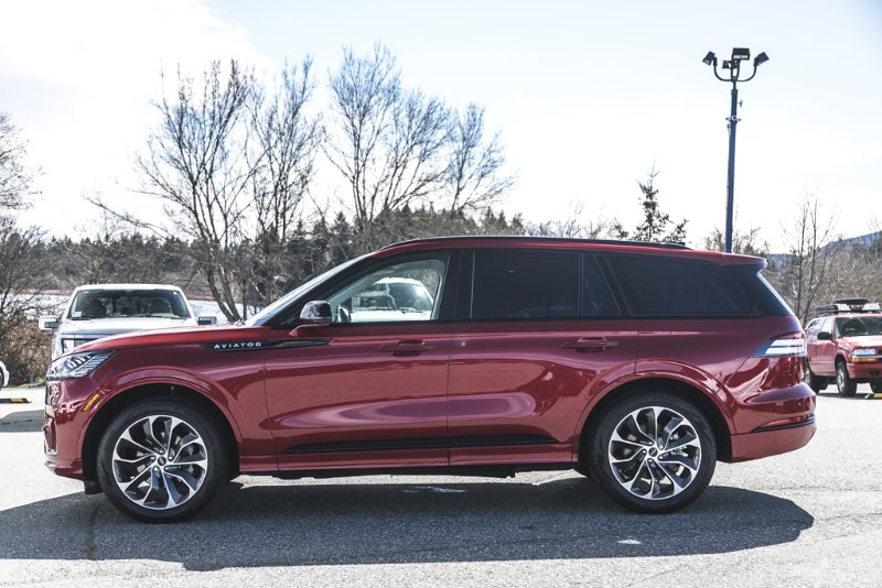 2026 Lincoln Aviator Premiere in Nanaimo, British Columbia - 6 - w1024h768px
