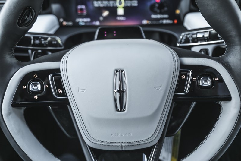 2026 Lincoln Aviator Premiere in Nanaimo, British Columbia - 31 - w1024h768px