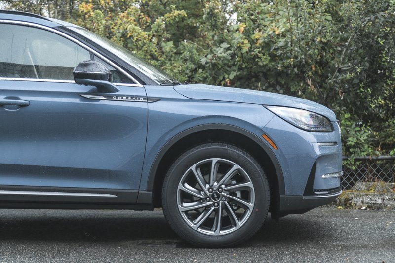 2026 Lincoln Corsair Premiere in Nanaimo, British Columbia - 2 - w1024h768px