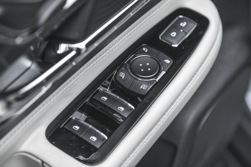 2026 Lincoln Corsair Premiere in Nanaimo, British Columbia - 17 - w1024h768px