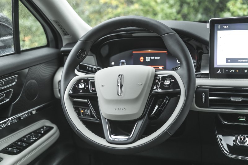 2026 Lincoln Corsair Premiere in Nanaimo, British Columbia - 24 - w1024h768px