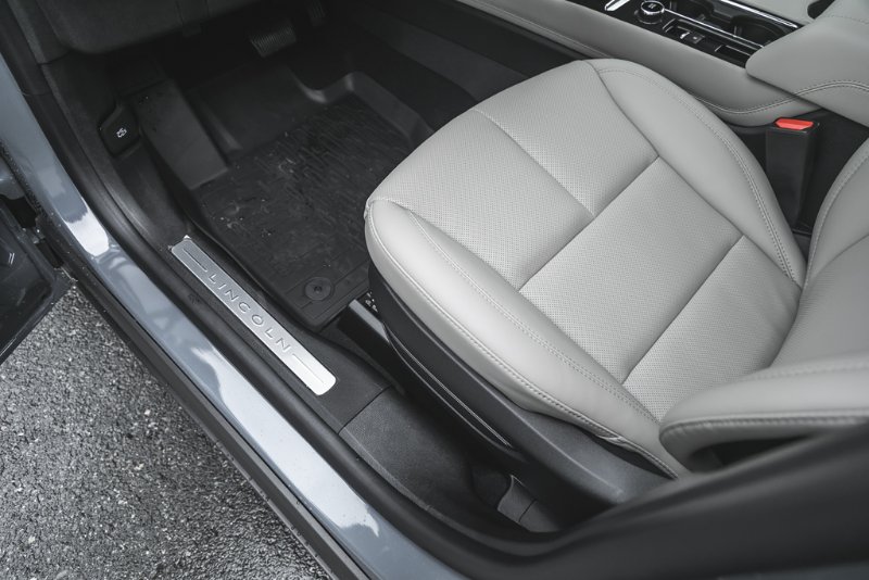 2026 Lincoln Corsair Premiere in Nanaimo, British Columbia - 19 - w1024h768px