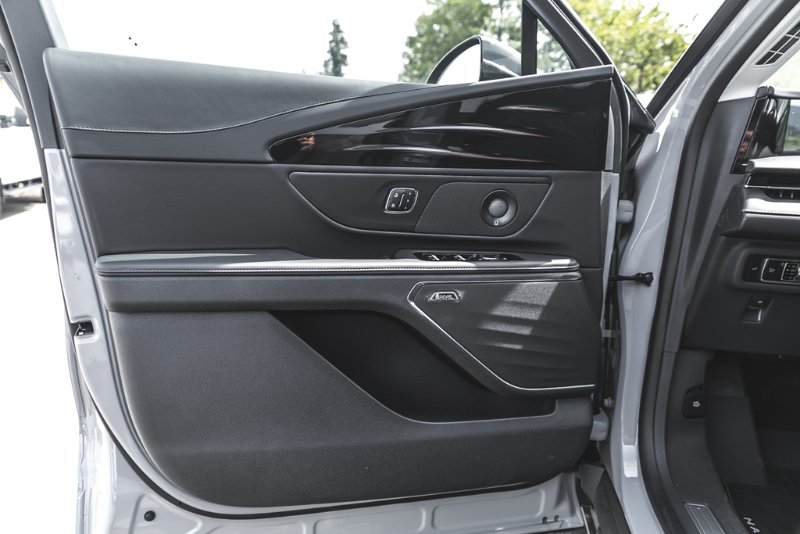 2026 Lincoln Nautilus Premiere in Nanaimo, British Columbia - 13 - w1024h768px