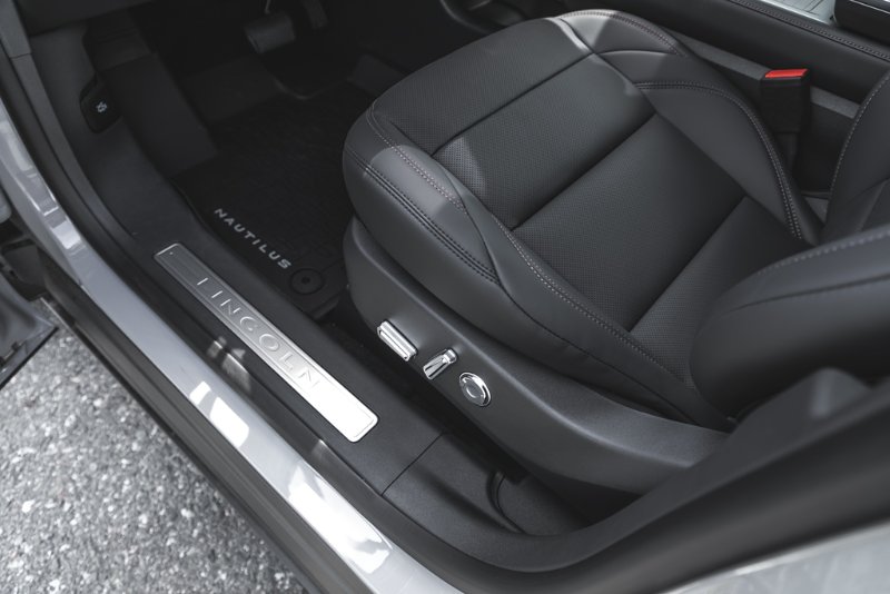 2026 Lincoln Nautilus Premiere in Nanaimo, British Columbia - 19 - w1024h768px