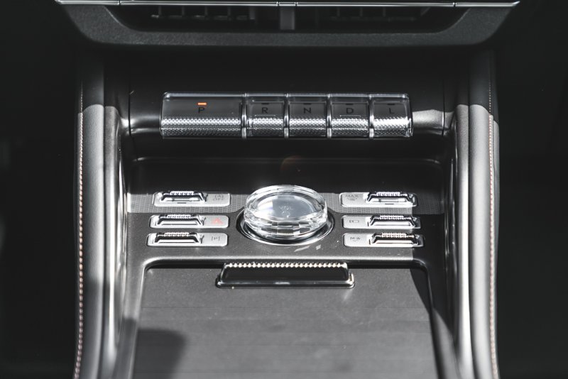 2026 Lincoln Nautilus Premiere in Nanaimo, British Columbia - 25 - w1024h768px