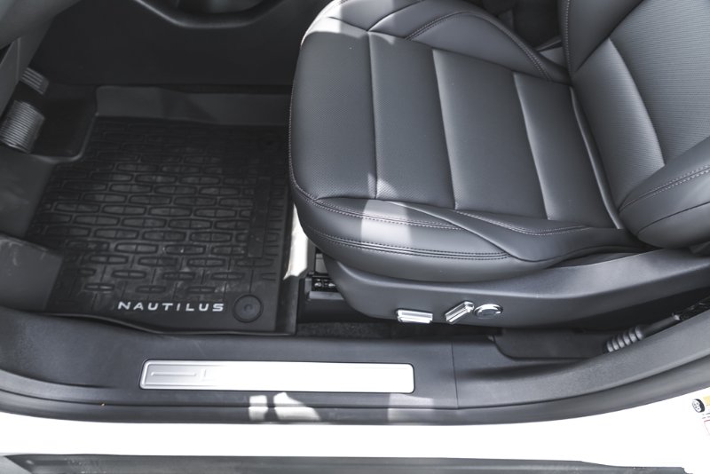 2026 Lincoln Nautilus Premiere in Nanaimo, British Columbia - 19 - w1024h768px