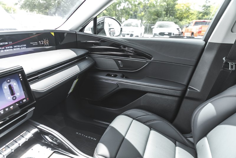 2026 Lincoln Nautilus Premiere in Nanaimo, British Columbia - 38 - w1024h768px