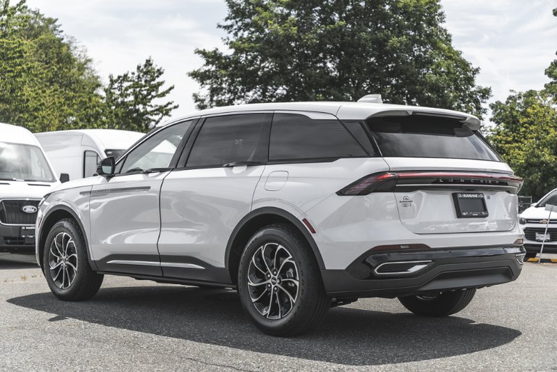 2026 Lincoln Nautilus Premiere in Nanaimo, British Columbia - 8 - w1024h768px