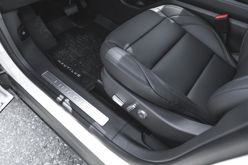 2026 Lincoln Nautilus Premiere in Nanaimo, British Columbia - 18 - w1024h768px