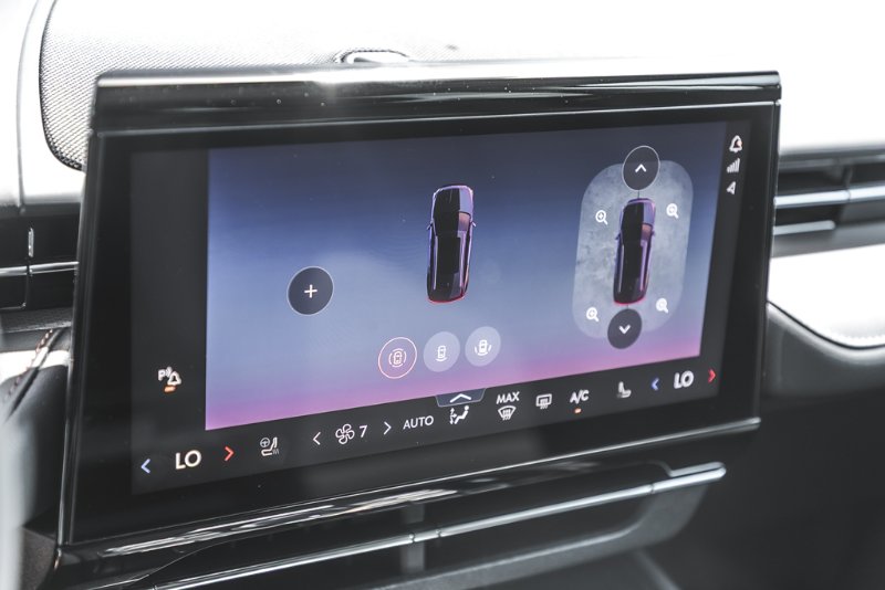 2026 Lincoln Nautilus Premiere in Nanaimo, British Columbia - 33 - w1024h768px