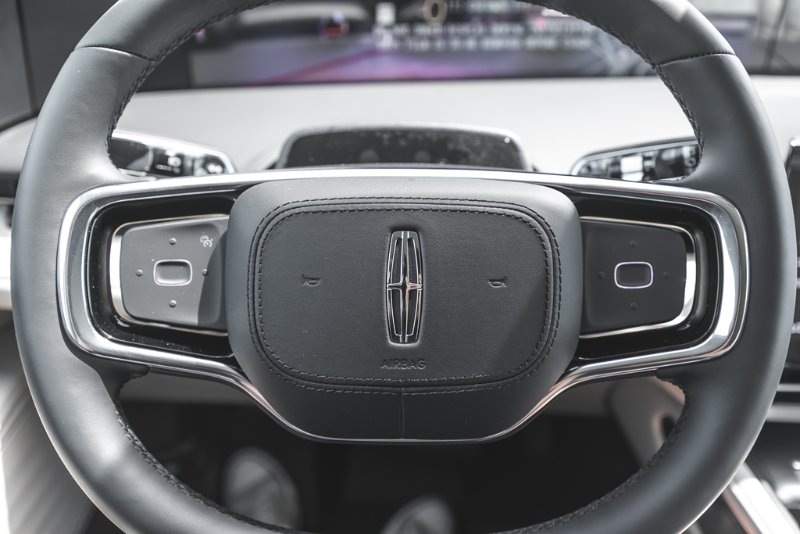 2026 Lincoln Nautilus Premiere in Nanaimo, British Columbia - 30 - w1024h768px