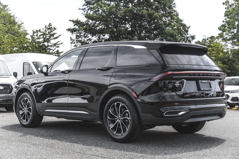 2026 Lincoln Nautilus Premiere in Nanaimo, British Columbia - 8 - w1024h768px