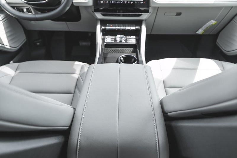 2026 Lincoln Nautilus Premiere in Nanaimo, British Columbia - 26 - w1024h768px