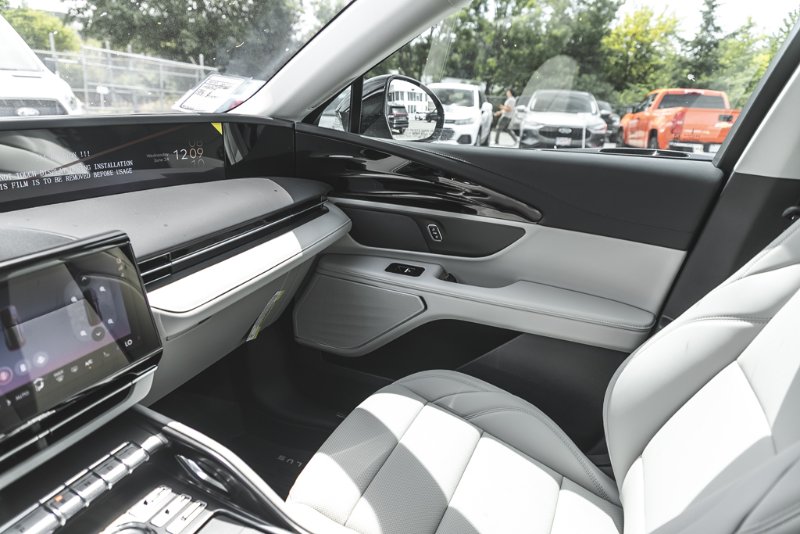 2026 Lincoln Nautilus Premiere in Nanaimo, British Columbia - 38 - w1024h768px