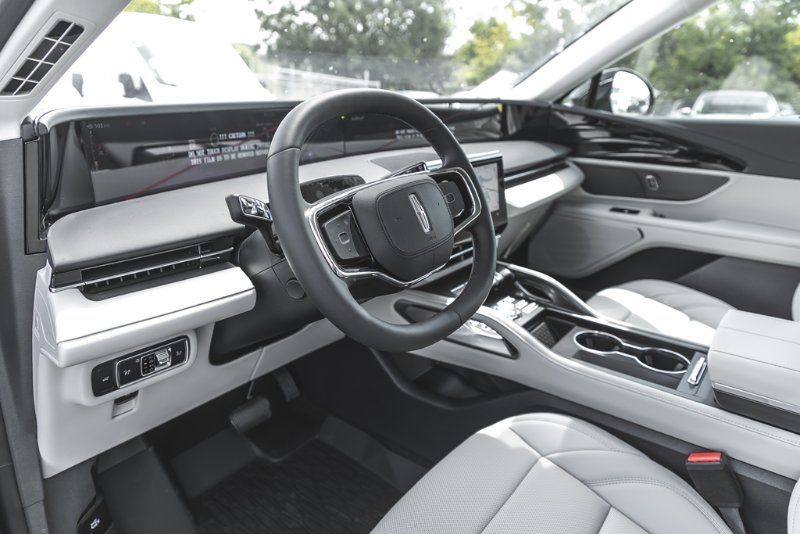 2026 Lincoln Nautilus Premiere in Nanaimo, British Columbia - 17 - w1024h768px