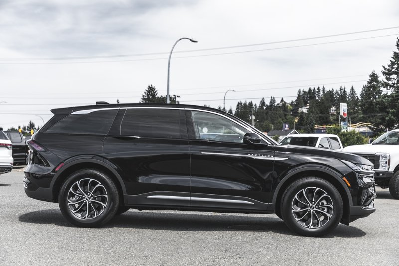 2026 Lincoln Nautilus Premiere in Nanaimo, British Columbia - 11 - w1024h768px
