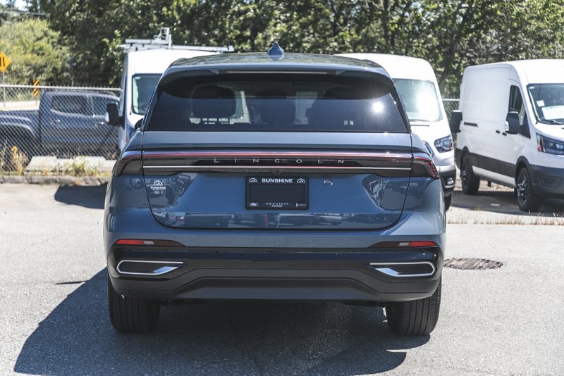 2026 Lincoln Nautilus Premiere in Nanaimo, British Columbia - 9 - w1024h768px