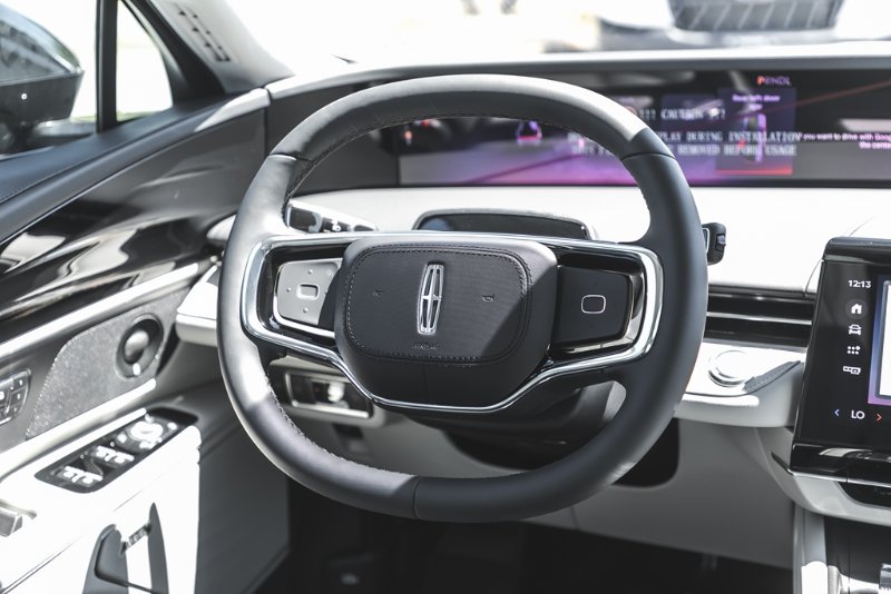 2026 Lincoln Nautilus Premiere in Nanaimo, British Columbia - 25 - w1024h768px