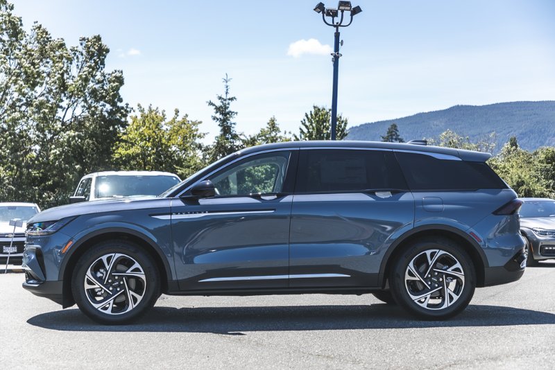 2026 Lincoln Nautilus Premiere in Nanaimo, British Columbia - 7 - w1024h768px