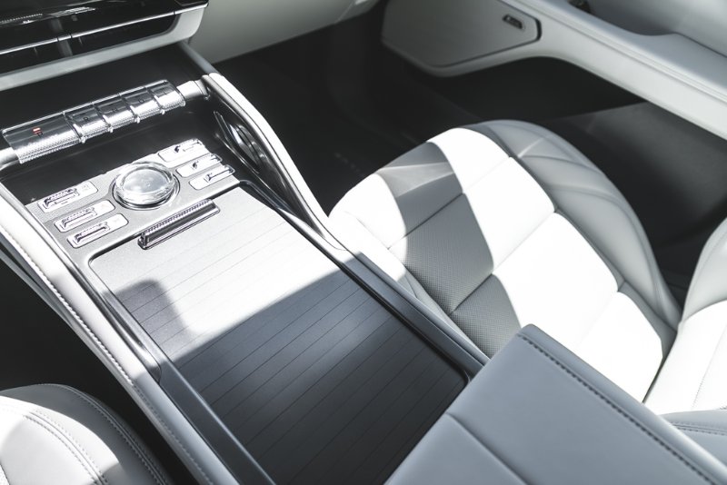 2026 Lincoln Nautilus Premiere in Nanaimo, British Columbia - 40 - w1024h768px