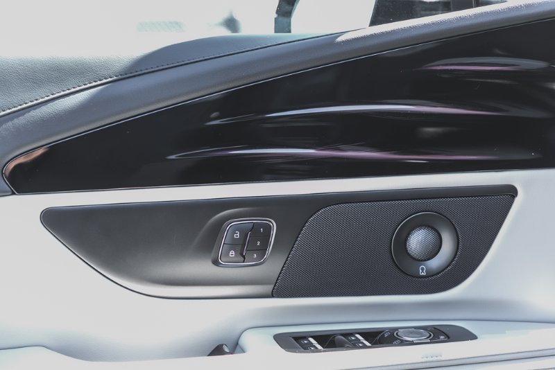 2026 Lincoln Nautilus Premiere in Nanaimo, British Columbia - 14 - w1024h768px